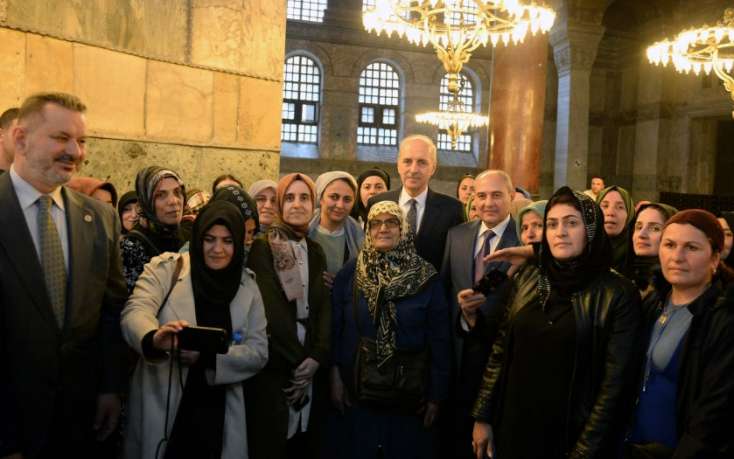 YAP nümayəndə heyəti İstanbulda Ayasofya məscidini ziyarət edib - 