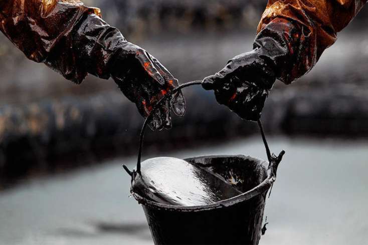 Dünya bazarlarında neft cüzi 