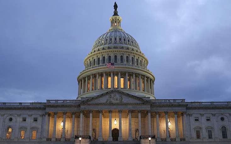 ABŞ Senatı Konqresdə kişilər üçün rəsmi geyim qaydasını qəbul etdi