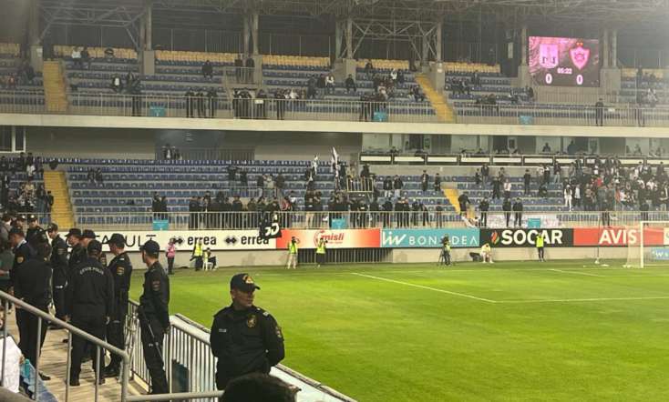 "Neftçi" azarkeşləri stadionu tərk etdilər - 