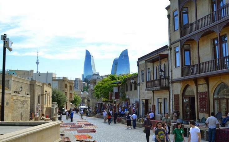 Azərbaycana noyabrda turist axını 25 % artıb