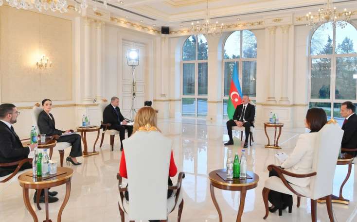  Prezident İlham Əliyev yerli televiziya kanallarına müsahibə verib