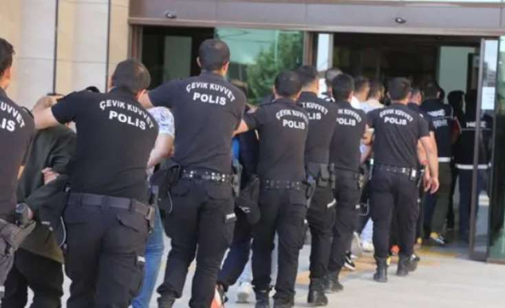 Türkiyədə seçkiöncəsi terror aktları hazırlayanlar saxlanılıb