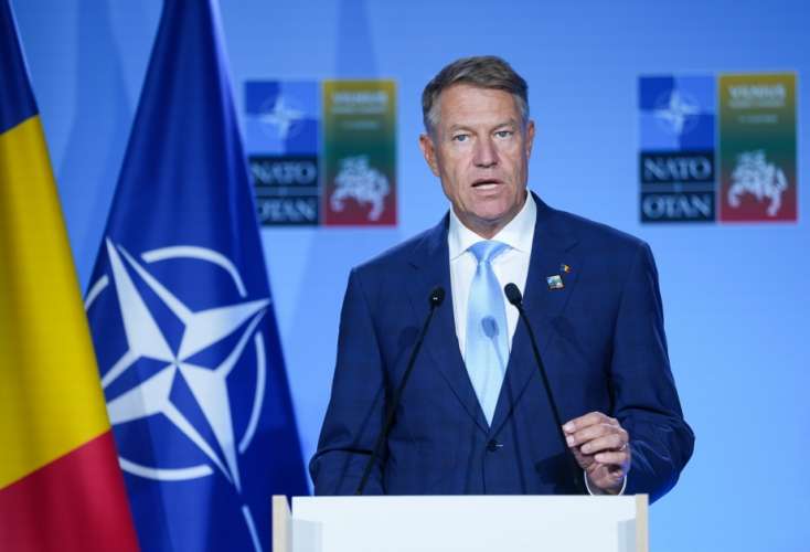 Rumıniya Prezidenti NATO-nun Baş katibi vəzifəsinə namizədliyini açıqladı