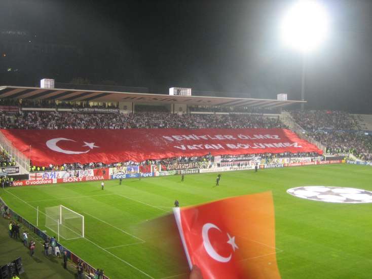 Türkiyə futbolu ilə bağlı inqilabi qərar verildi