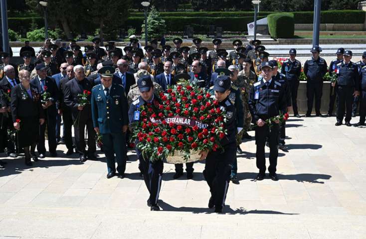 Həzi Aslanov, Mehdi Hüseynzadə, Rixard Zorge və Qafur Məmmədovun abidələri ziyarət olunub - 