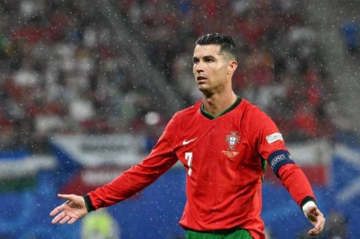 Ronaldo cərimə zərbəsindən əvvəl "Bismillah" deyibmiş - 