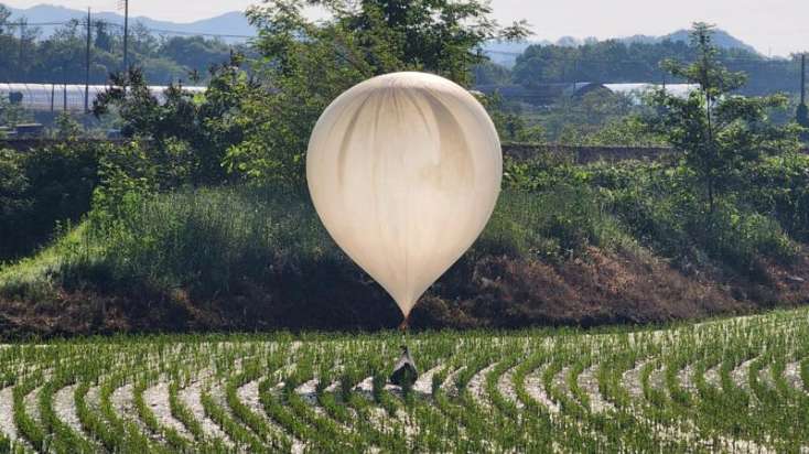 Şimali və Cənubi Koreya arasında "zibil balonu" davası