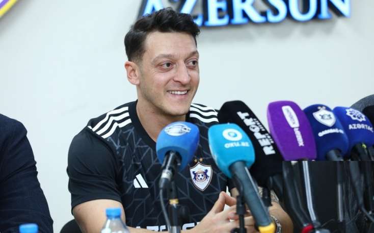 Mesut Özil Azərbaycana gəlişinin məqsədini açıqladı