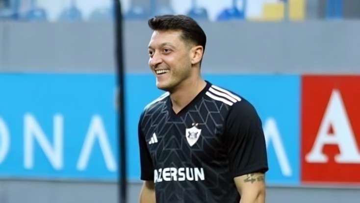  Mesut Özil “Qarabağ” formasında - 