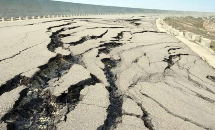 Bakıda sürüşmə oldu