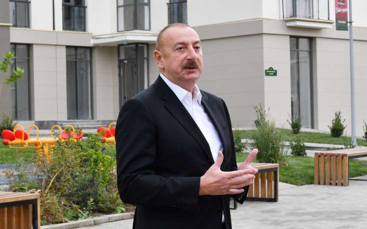 Prezident Bakıda Zığ Elektrik Avtobus Parkında olub