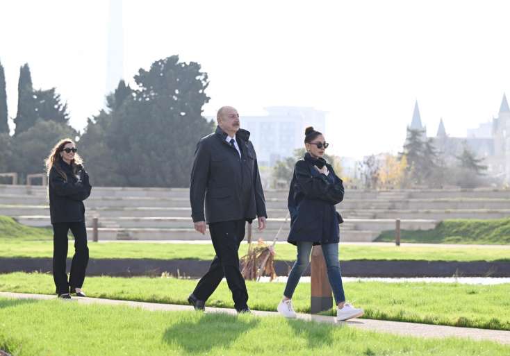 Prezident və ailəsinin Nəbatat Bağında gəzintisi - 