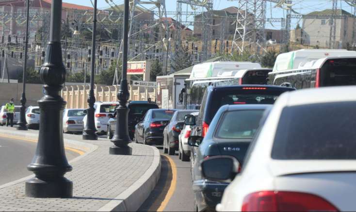 Bakının bu yollarında tıxac var -  