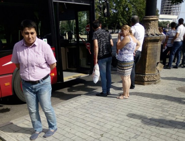 SON DƏQİQƏ: "Baku Bus"un marşrutu "Mercedes"lə toqquşdu
