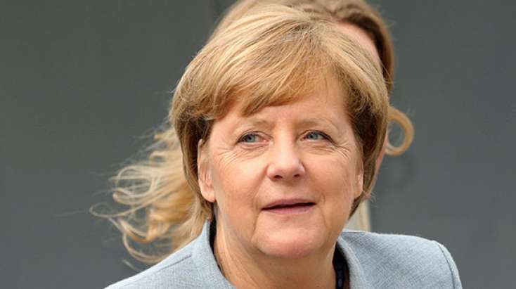 Angela Merkel geri addım atdı