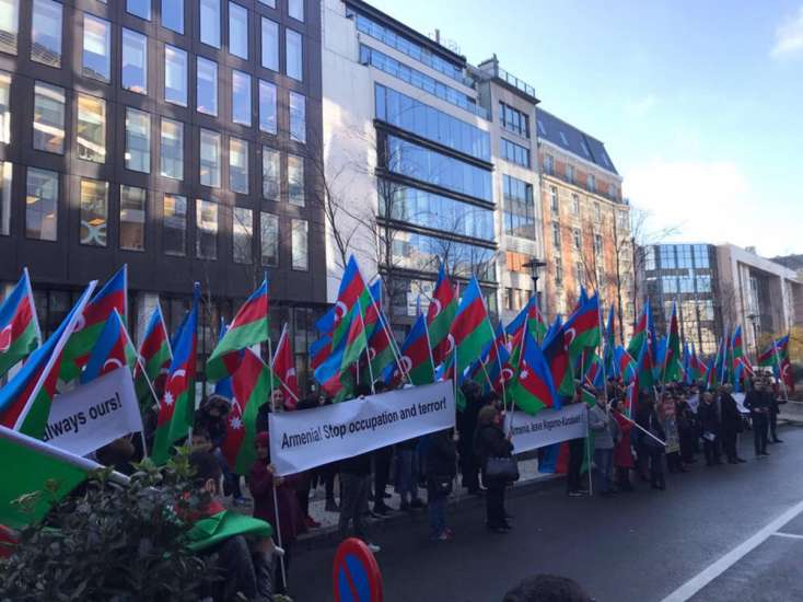 Avropadakı azərbaycanlılar Brüsseldə aksiya keçirib  