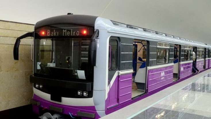 Bakiya daha bir yeni metro qatari getirilib