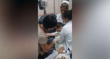 Balaca uşağın boğazında qalan pul belə 