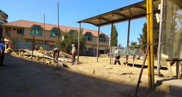 Bakıda dayanacağın ətrafına çəkilən hasar söküldü