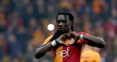 "Qalatasaray" bombardiri ilə yolları ayırdı