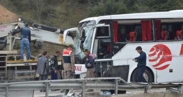 Türkiyədə sərnişin avtobusu aşıb