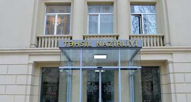 Orta məktəblərdə dərslik çatışmır?
