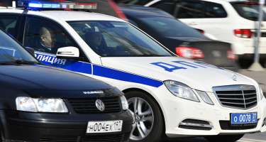 Sürücü onu saxlayan polislərdən maraqlı qisas aldı - 