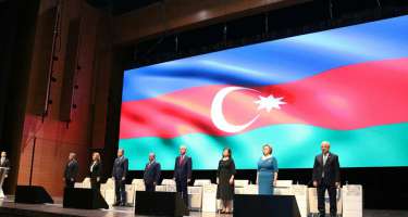 Azərbaycan müəllimlərinin XV qurultayı öz işinə başlayıb -