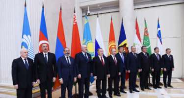 Sankt-Peterburqda MDB liderlərinin 