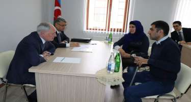 Səhiyyə naziri Oqtay Şirəliyev Neftçalada vətəndaşları qəbul edib -