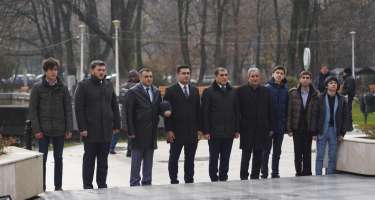 Rumıniyada ümummilli lider Heydər Əliyevin xatirəsi anılıb 