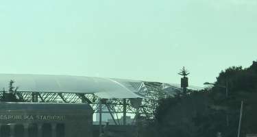 Respublika Stadionunda küləyin uçurduğu dam örtüyü bərpa olunur