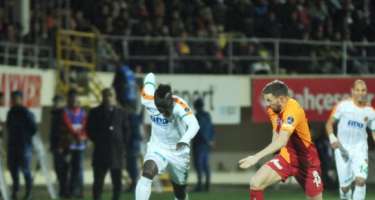 "Qalatasaray" səfərdə xal itirdi