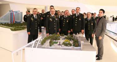 Səfərbərlik və Hərbi Xidmətə Çağırış üzrə Dövlət Xidmətinin şəxsi heyəti Heydər Əliyev Mərkəzində olub