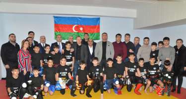 “Qobu park”da idman klubu açıldı -