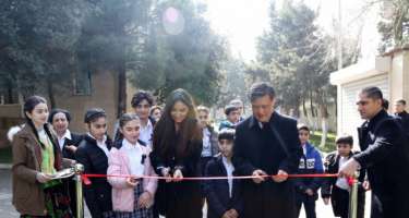 Leyla Əliyeva uşaq evində olub
