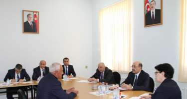 Nazir Əbülfəs Qarayev Cocuq Mərcanlıda vətəndaşlarla görüşüb