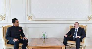 İlham Əliyev Hindistanın yeni səfirinin etimadnaməsini qəbul edib