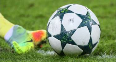 Dünyanın ən çox qazanan futbolçuları -