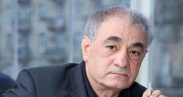 Fəxrəddin Manafov xanımı ilə 