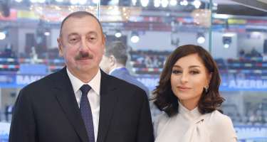 İlham Əliyev və birinci xanım Mehriban Əliyeva 10 milyonuncu sakinin dünyaya gəlməsi münasibətilə Azərbaycan xalqını 
