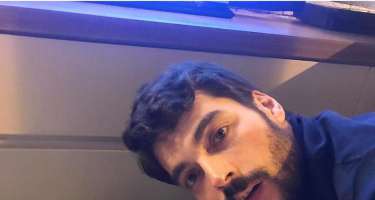 "Hercai"nin ulduzu itinə ad günü keçirdi - 