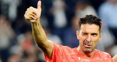 Buffon tarixi rekorda