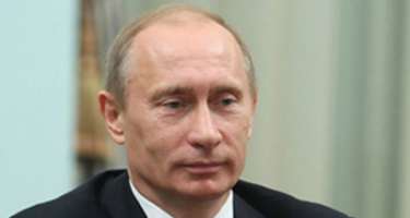 Putin kral Salmana qızılquş hədiyyə etdi