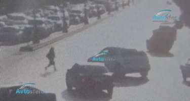 Bakıda “Opel” qırmızıda keçdi, qəza törədib aşdı - 