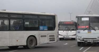 Bakıda 2 avtobus toqquşdu - 