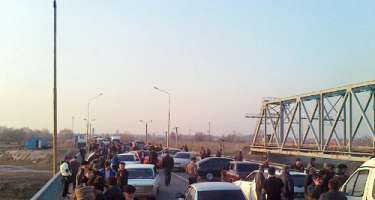 Rostov-Bakı mikroavtobusu qəzaya uğradı - 