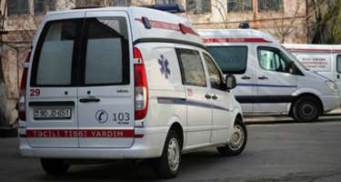 Pirşağıda ağır qəza - Elektrik qatarı kranla toqquşdu - 