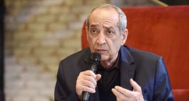 Rasim Balayev: "Evimdə kombi işləmir, soyuqlamışam"